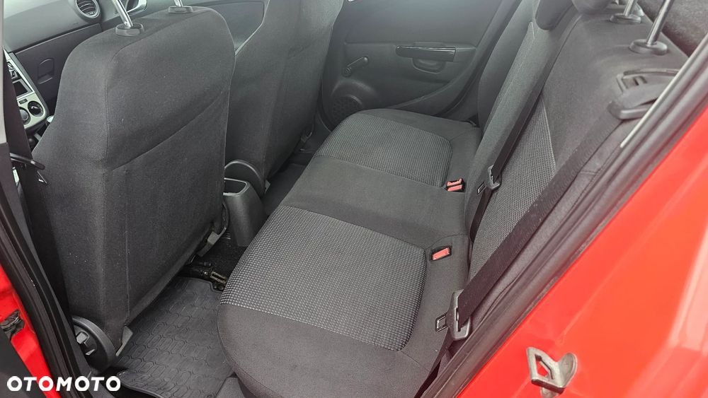 Opel Corsa 1.2 16V Enjoy - 11