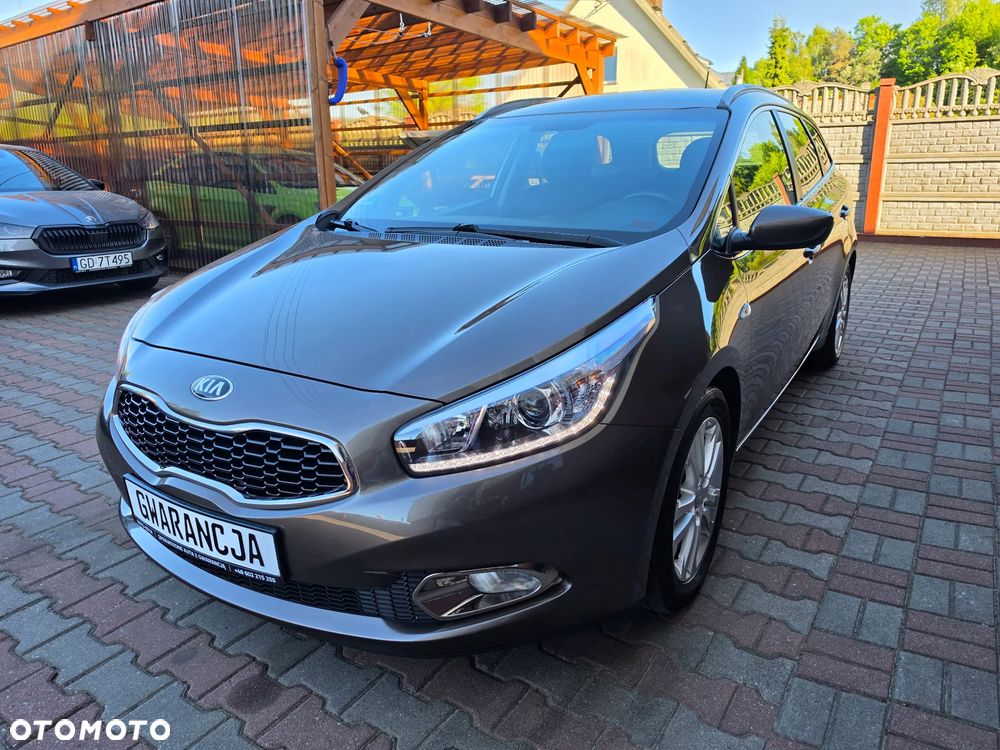 Kia Ceed 1.6 CRDi 128 ISG Spirit - 3