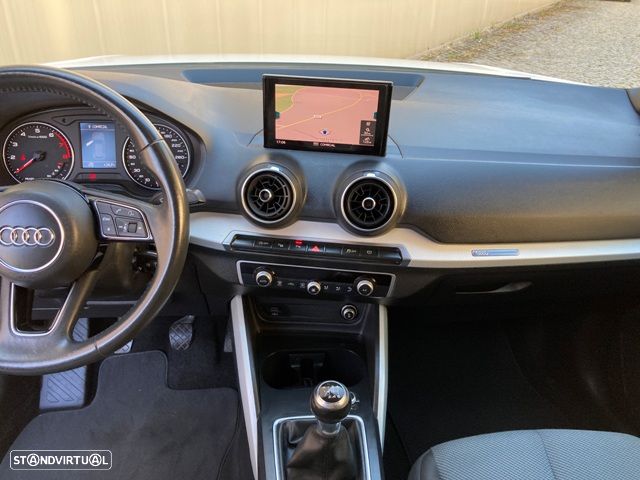 Audi Q2 30 TFSI Design - 23