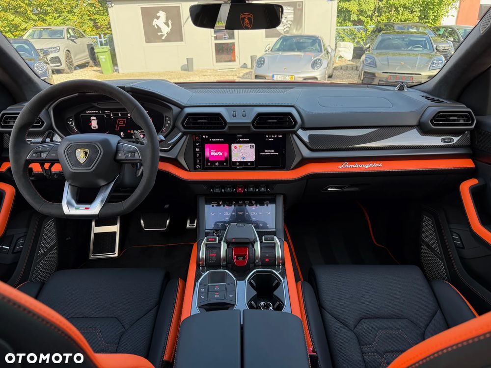 Lamborghini Urus - 33