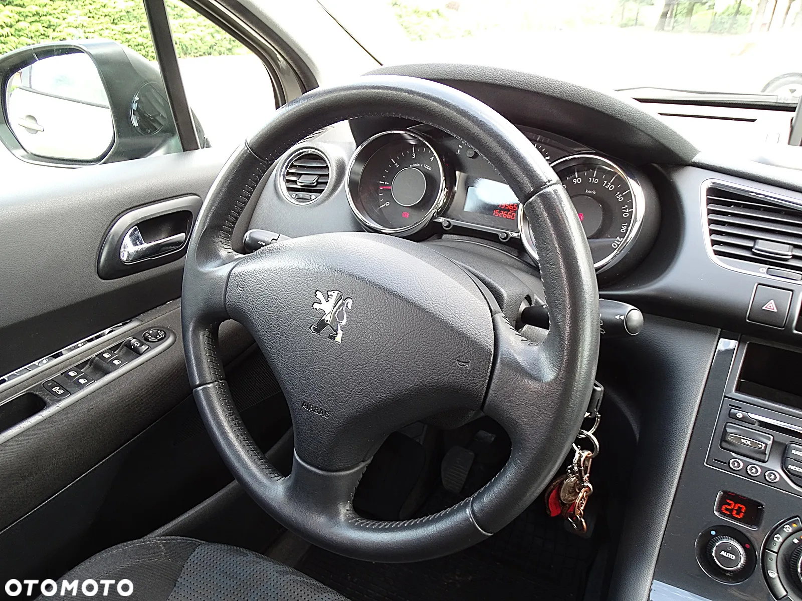 Peugeot 3008 1.6 Premium+ - 25