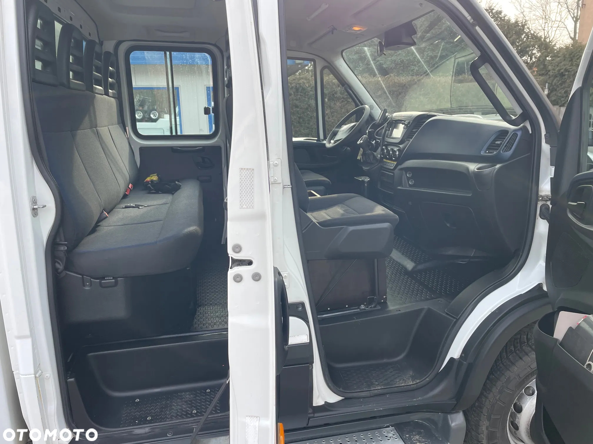 Iveco Daily 70C18 Hi-Matic Pomoc drogowa Holownik 2018r - 19