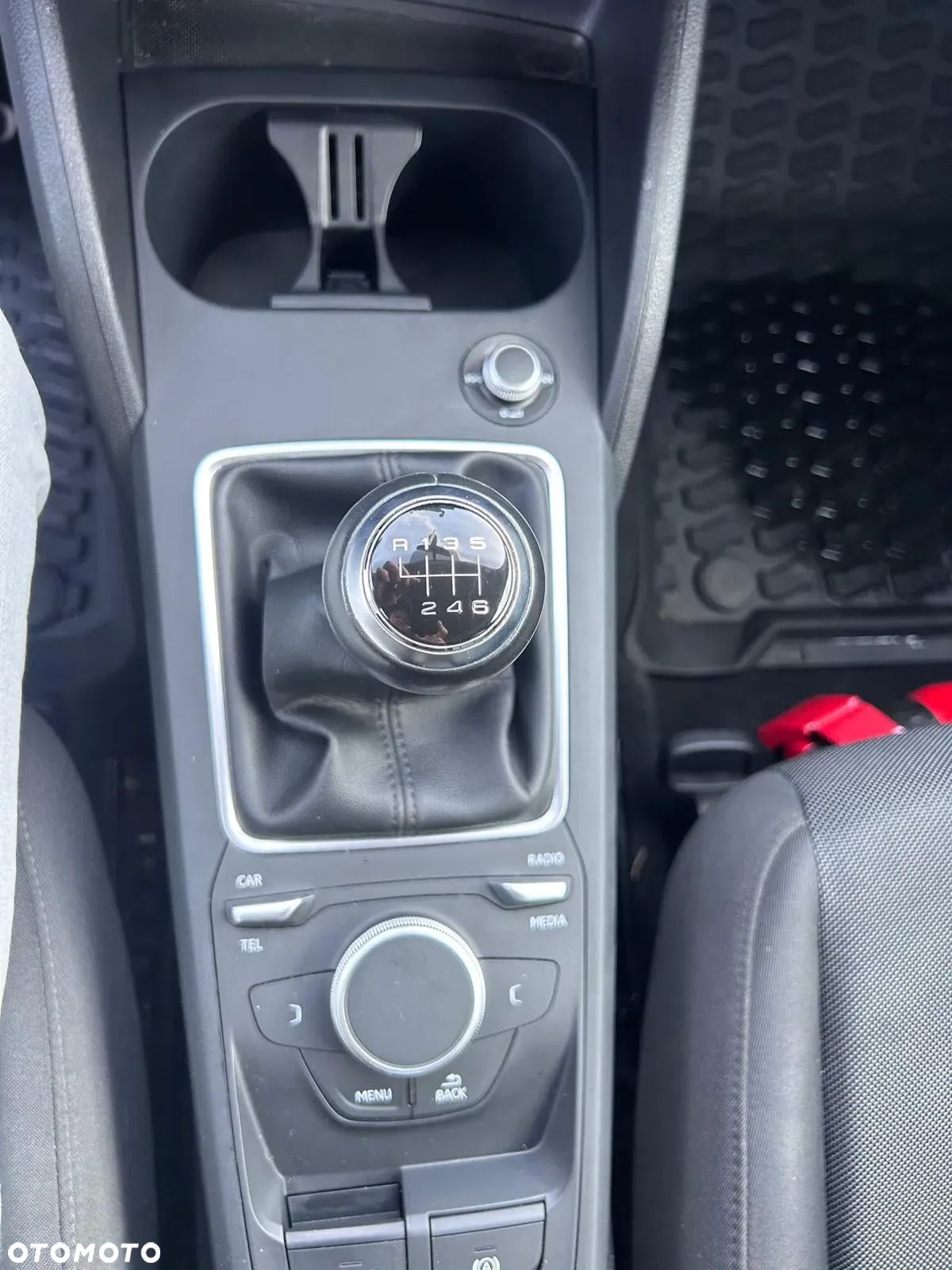 Audi Q2 30 TFSI - 23
