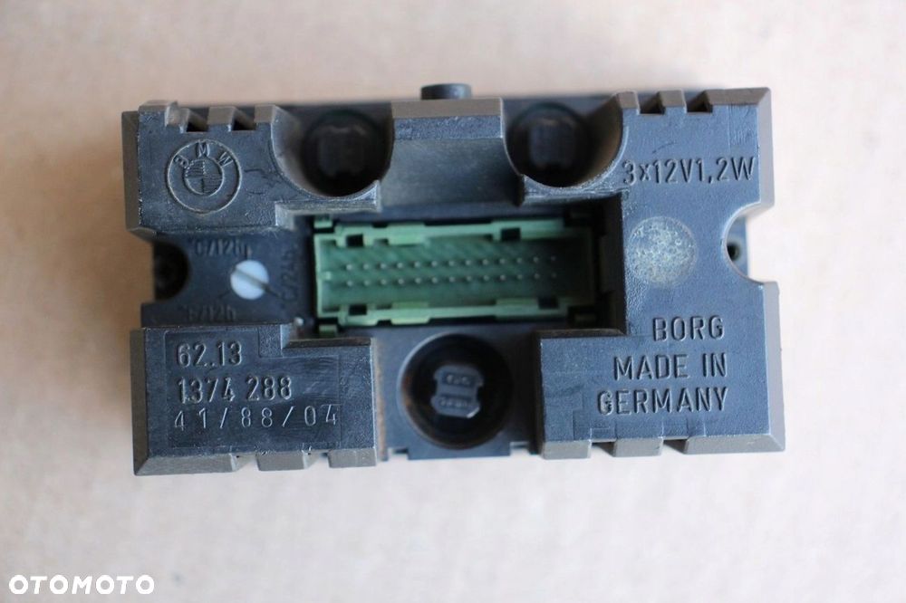 Komputer pokładowy wyświetlacz OBC BMW 5 e34 1374288 - 2