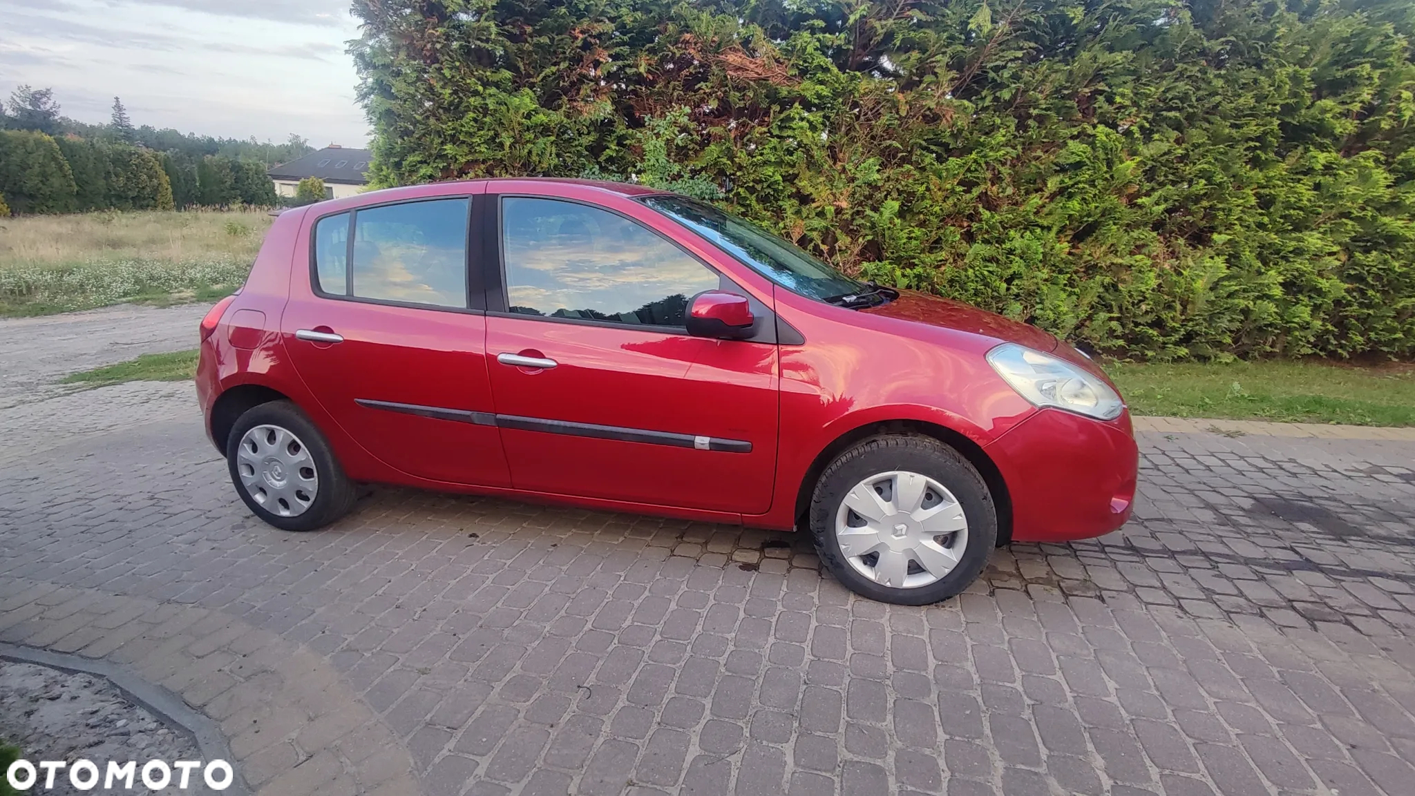 Renault Clio 1.2 16V Authentique - 5