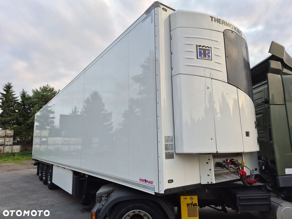 Schmitz Cargobull SKO24 SCB*S3B - 9