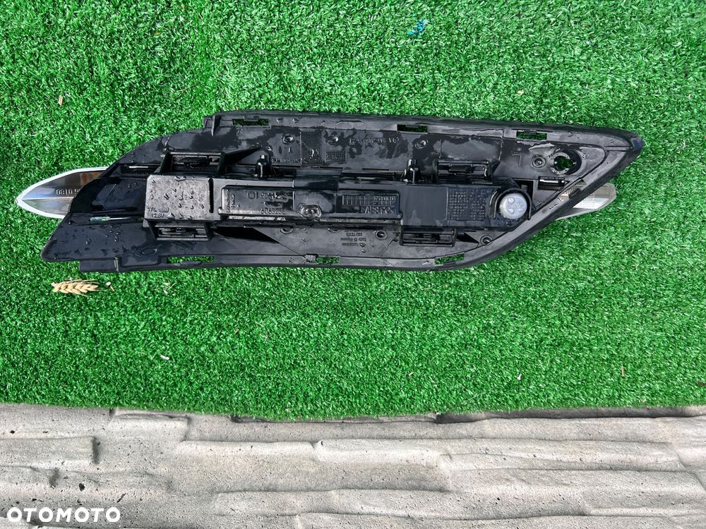 Mercedes  B Klasa 246  Światła do jazdy dziennej  DRL komplet - 2