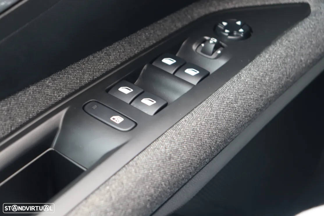Peugeot 3008 PureTech 130 Stop & Start GPF EAT8 Active - 27