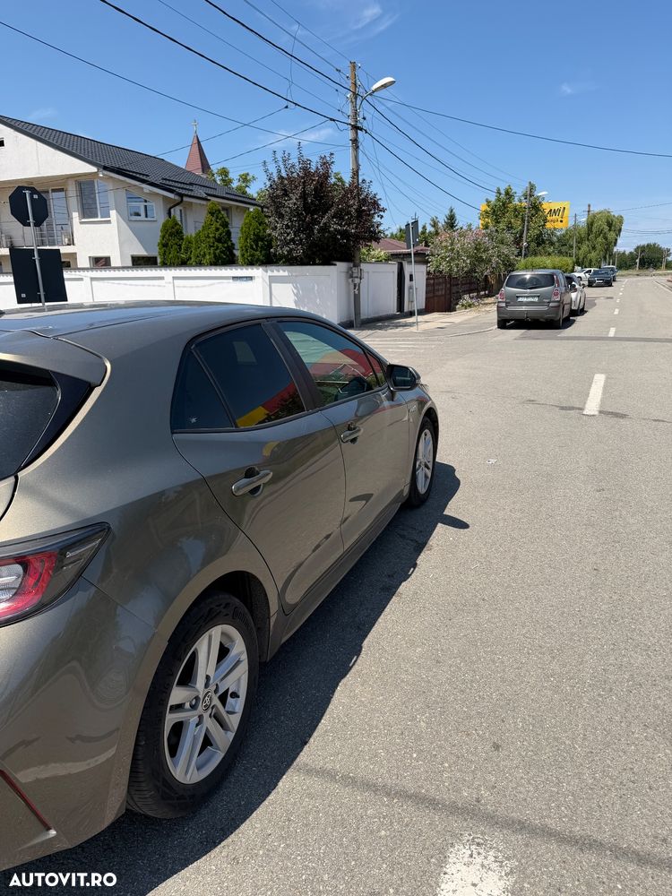 Toyota Corolla - 4