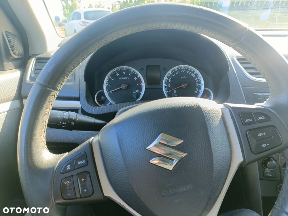 Suzuki Swift - 10