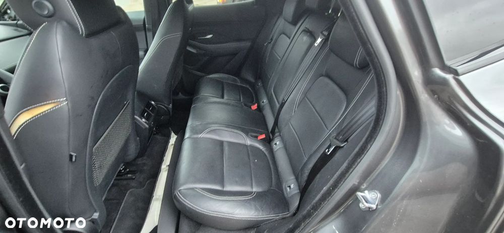 Jaguar E-Pace 2.0 i4D AWD R-Dynamic - 25