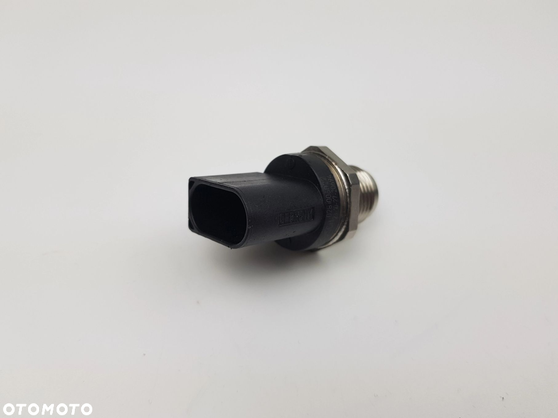 NOWY ORYGINALNY Czujnik ciśnienia paliwa Mercedes w203 w211 A0071530228 - 2