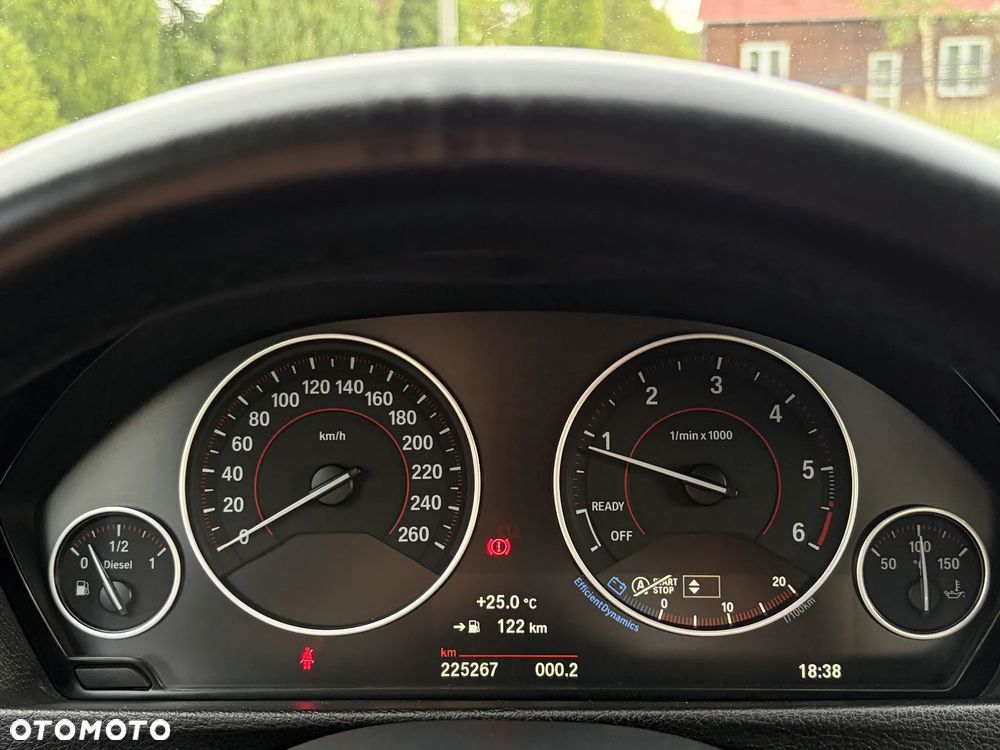 BMW Seria 3 318d M Sport - 37