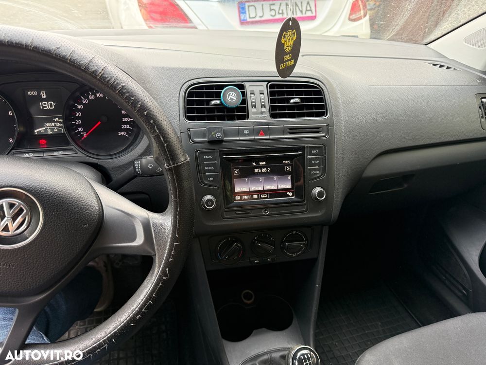 Volkswagen Polo - 7
