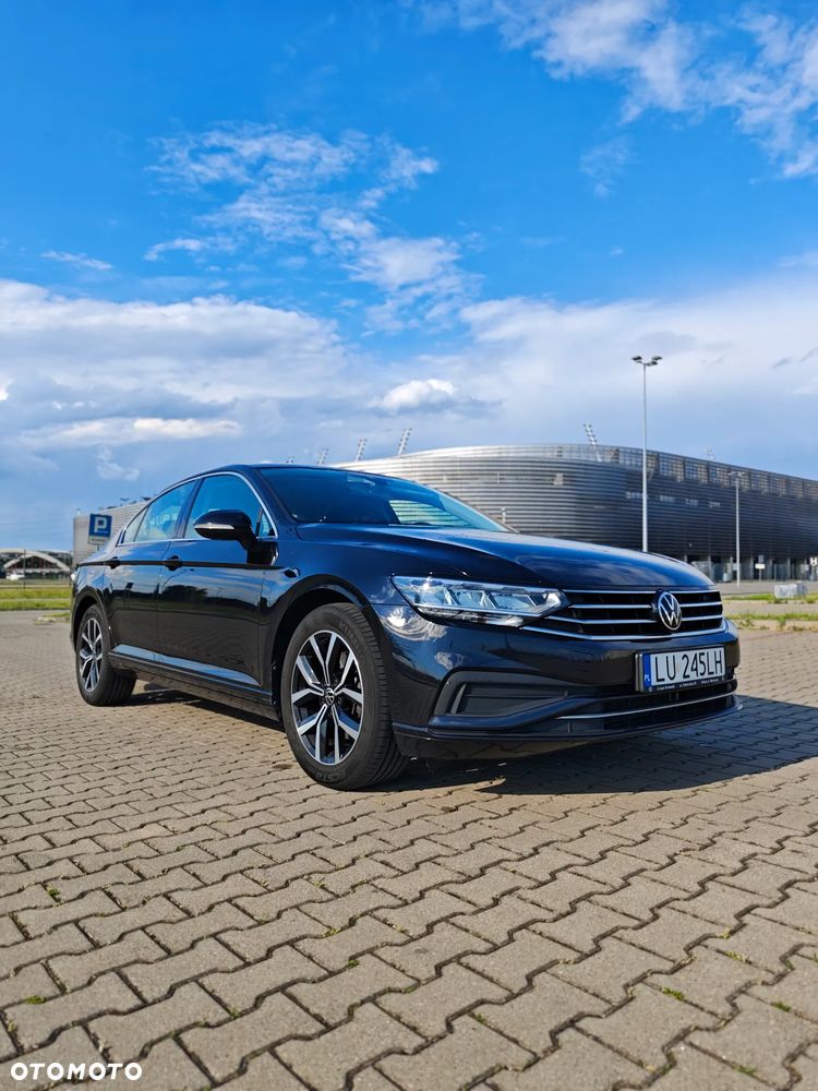 Volkswagen Passat 1.5 TSI EVO Business DSG - 1