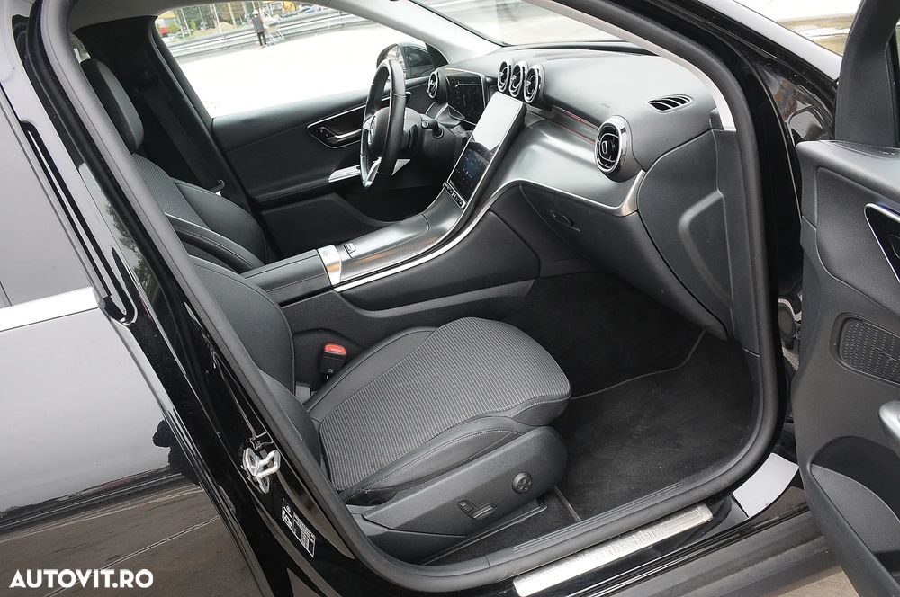 Mercedes-Benz GLC 220 d 4MATIC MHEV - 36