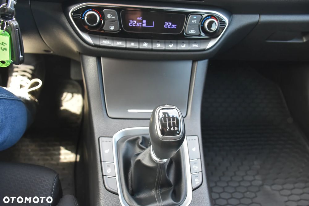Hyundai i30 1.4 T-GDI YES - 19