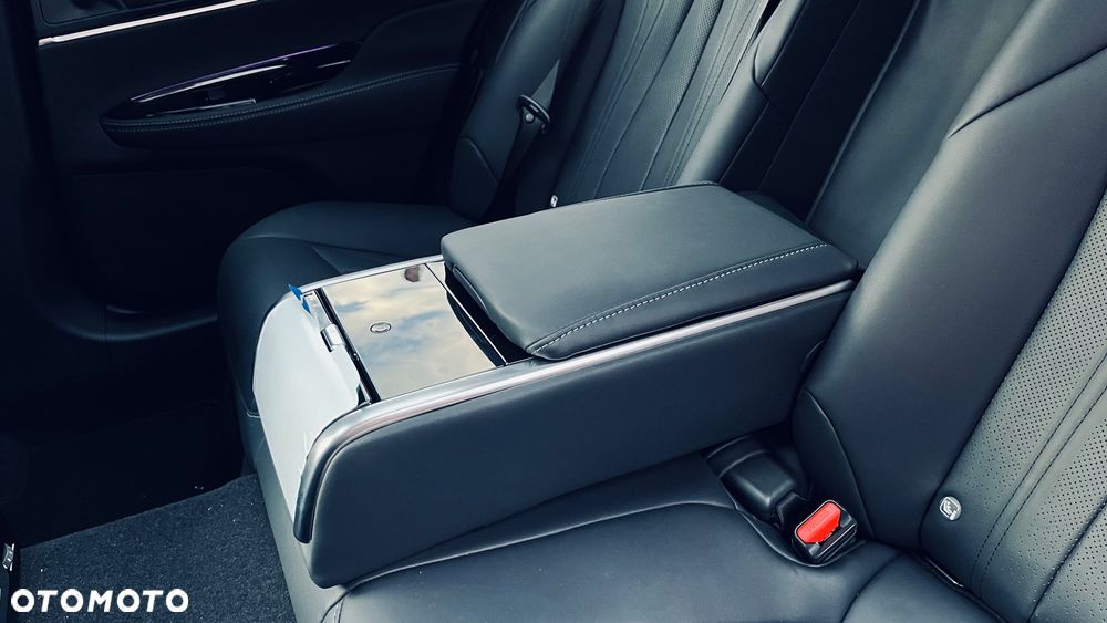 Toyota Mirai Executive - 13