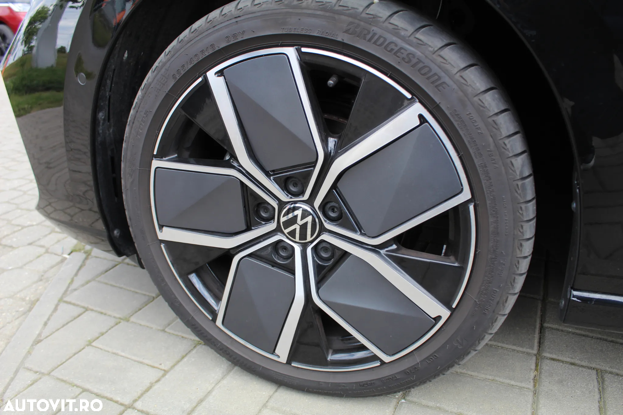 Volkswagen Golf 2.0 TDI DSG Life - 25