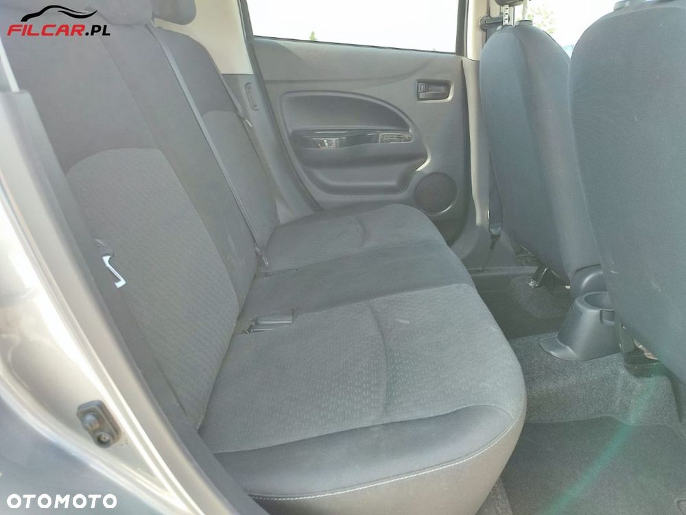 Mitsubishi Space Star - 13