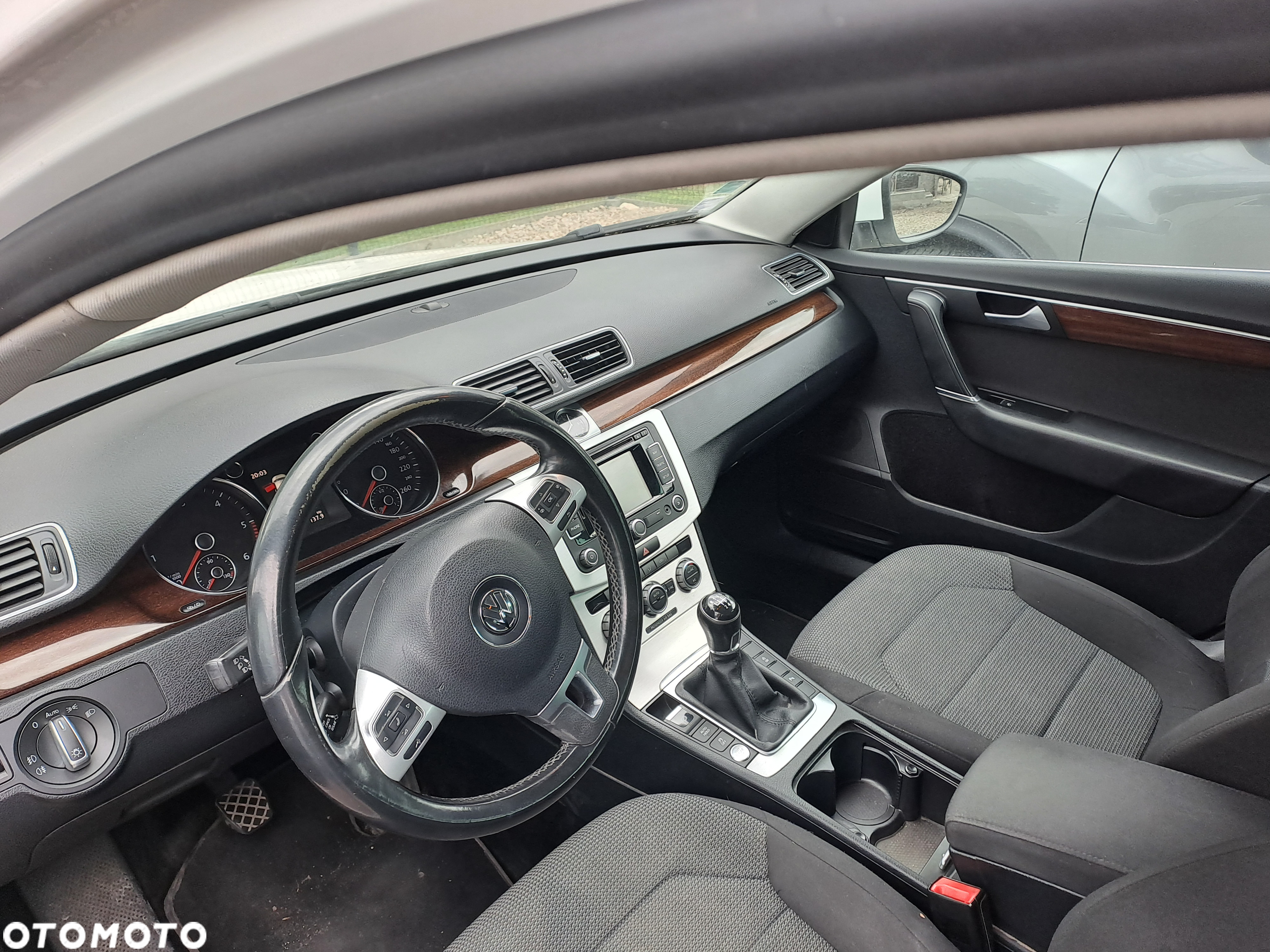 Volkswagen Passat 2.0 TDI Comfortline - 7