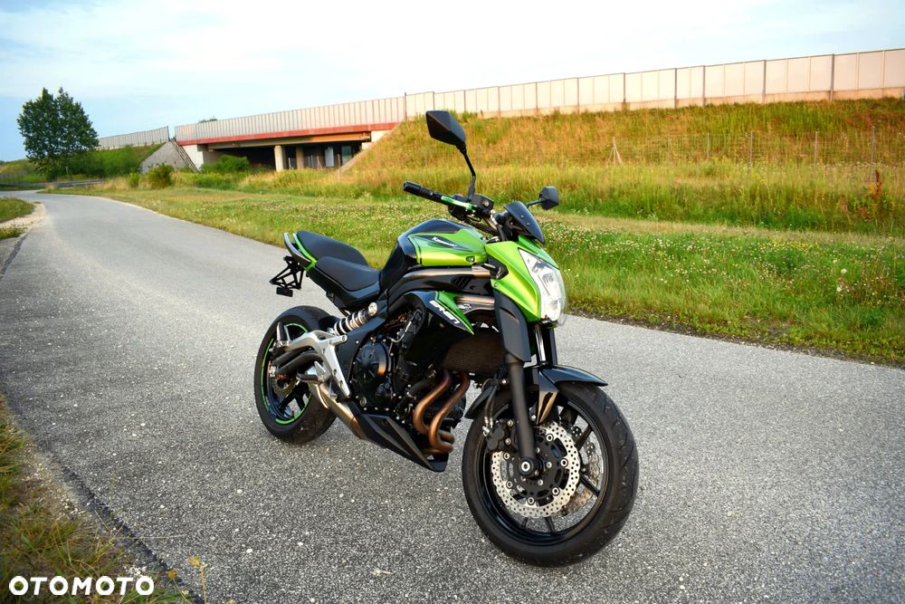 Kawasaki ER - 17
