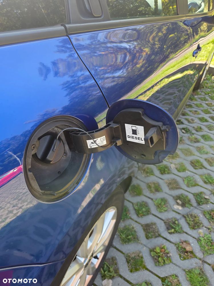 Renault Clio - 12