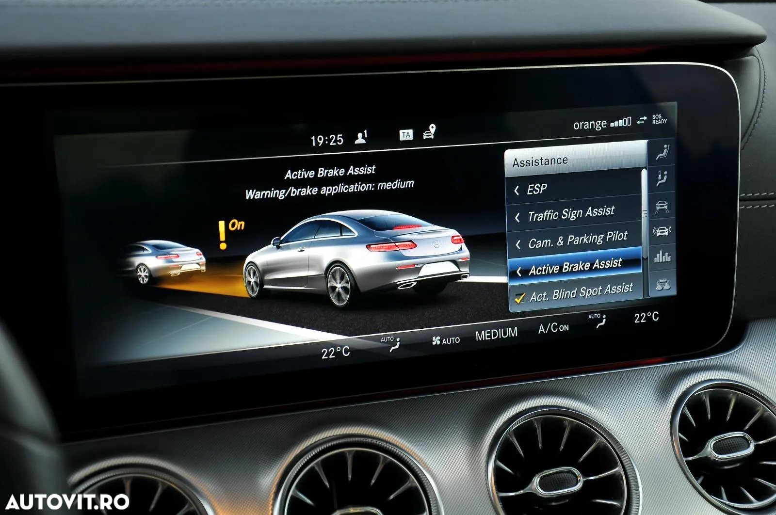 Mercedes-Benz E 400 Coupe 4MATIC Aut. - 27