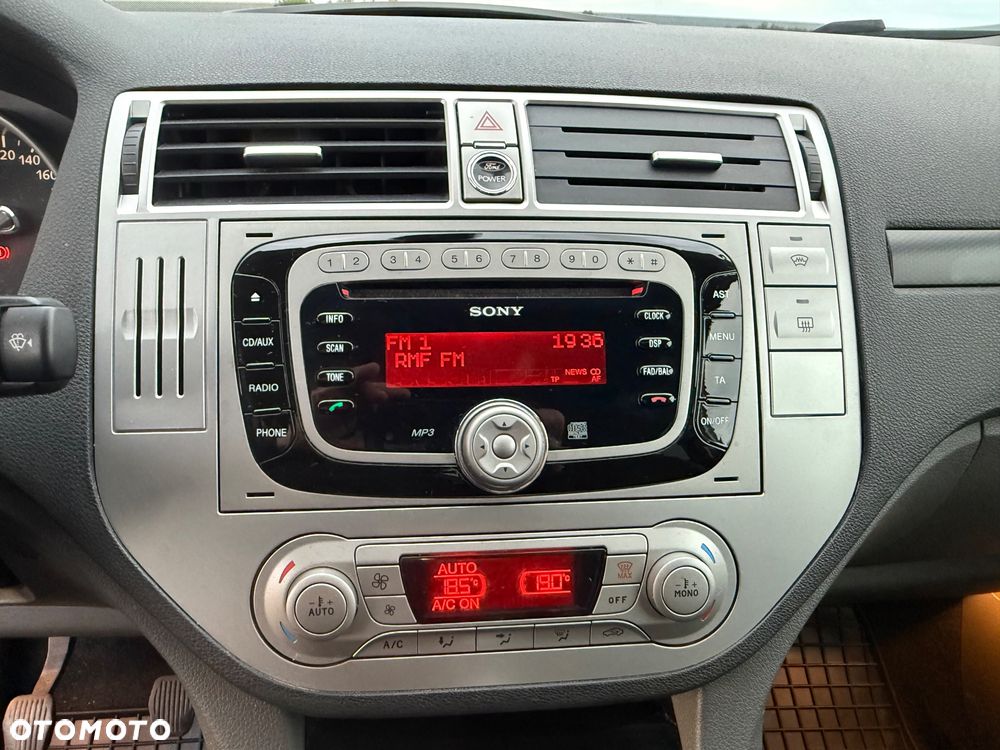 Ford Kuga 2.0 TDCi 4WD Titanium - 27
