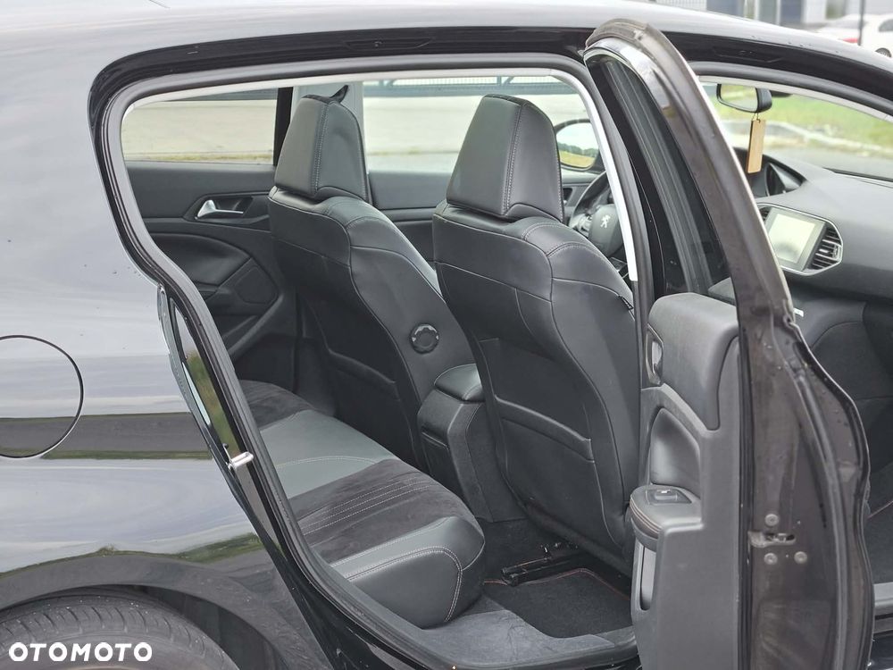 Peugeot 308 1.6 e-HDi Allure S&S - 13