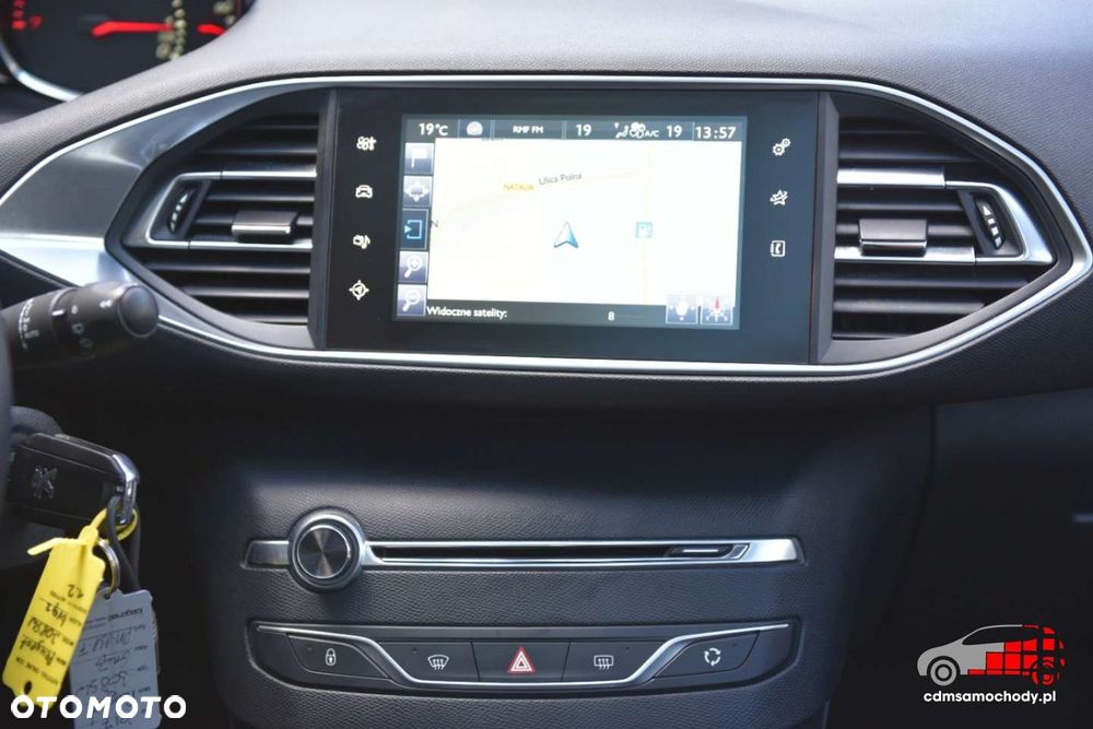 Peugeot 308 - 24