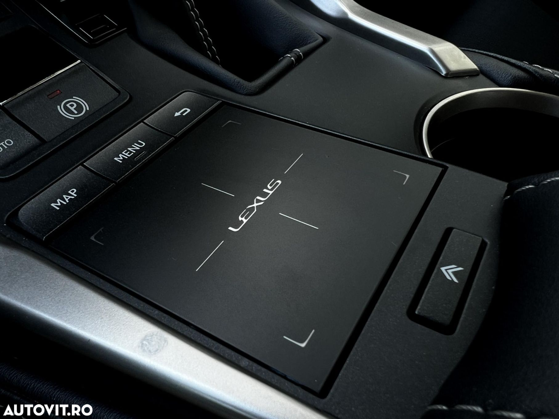 Lexus Seria NX 300h Business - 14