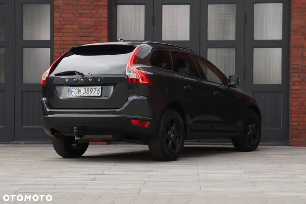 Volvo XC 60 D3 Momentum - 11