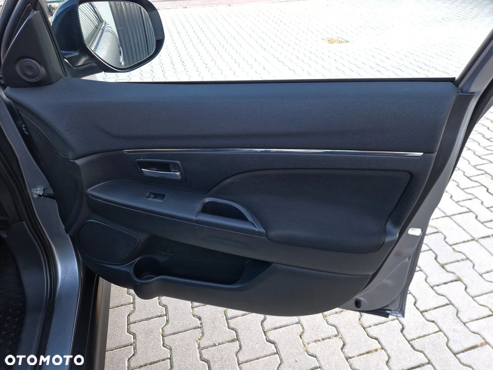 Mitsubishi ASX 1.6 Invite - 31