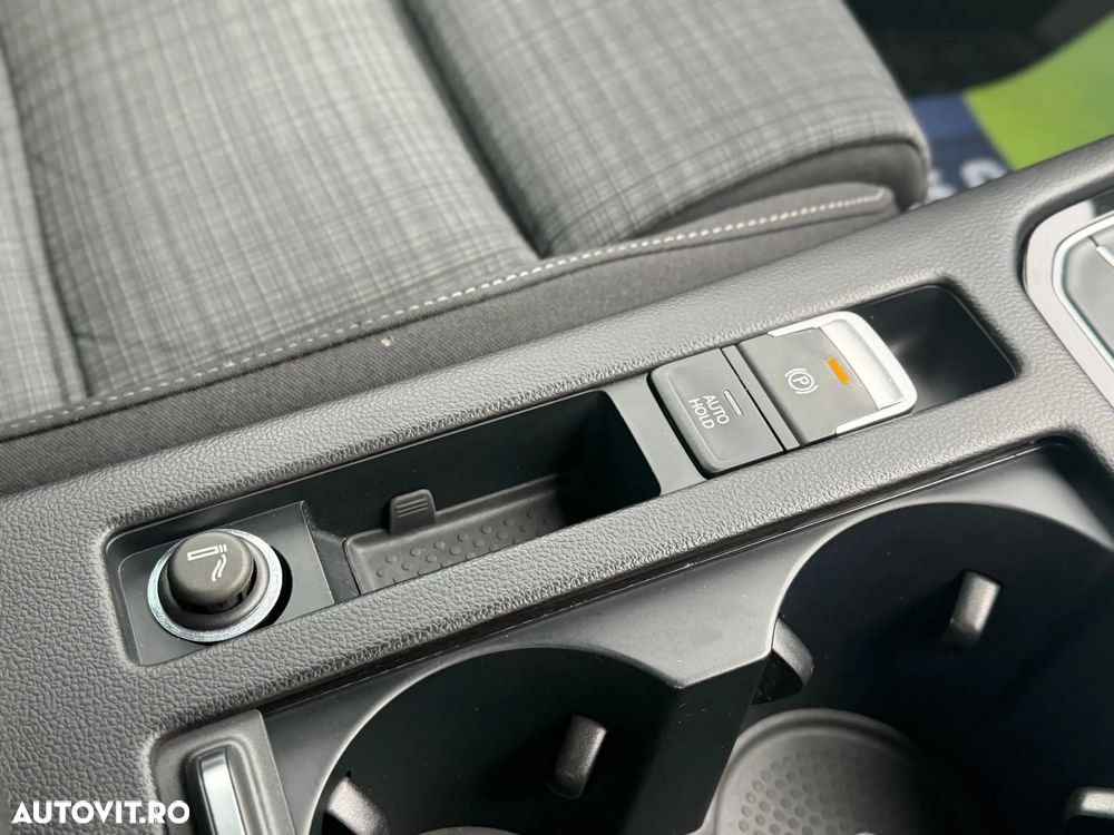 Volkswagen Passat 2.0 TDI DSG Comfortline - 13