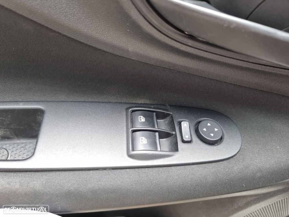 Fiat Punto 1.3 M-Jet Easy S&S - 15