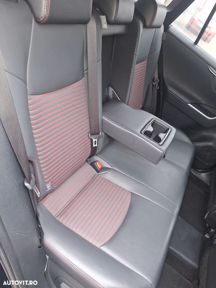 Suzuki Across PLUG-IN HYBRID - 12