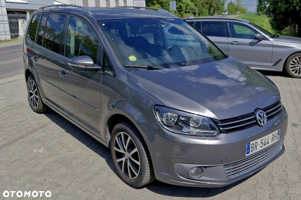 Volkswagen Touran 1.6 TDI DPF BlueMotion Technology STYLE - 4