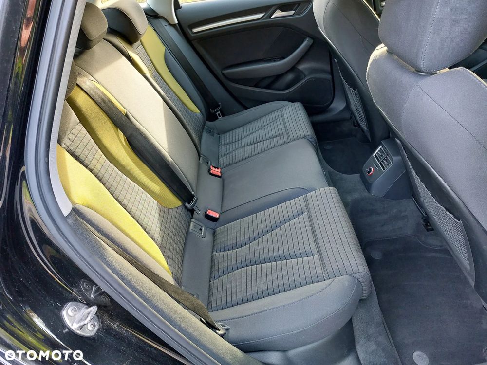 Audi A3 Sportback 1.6 TDI ultra Attraction - 18