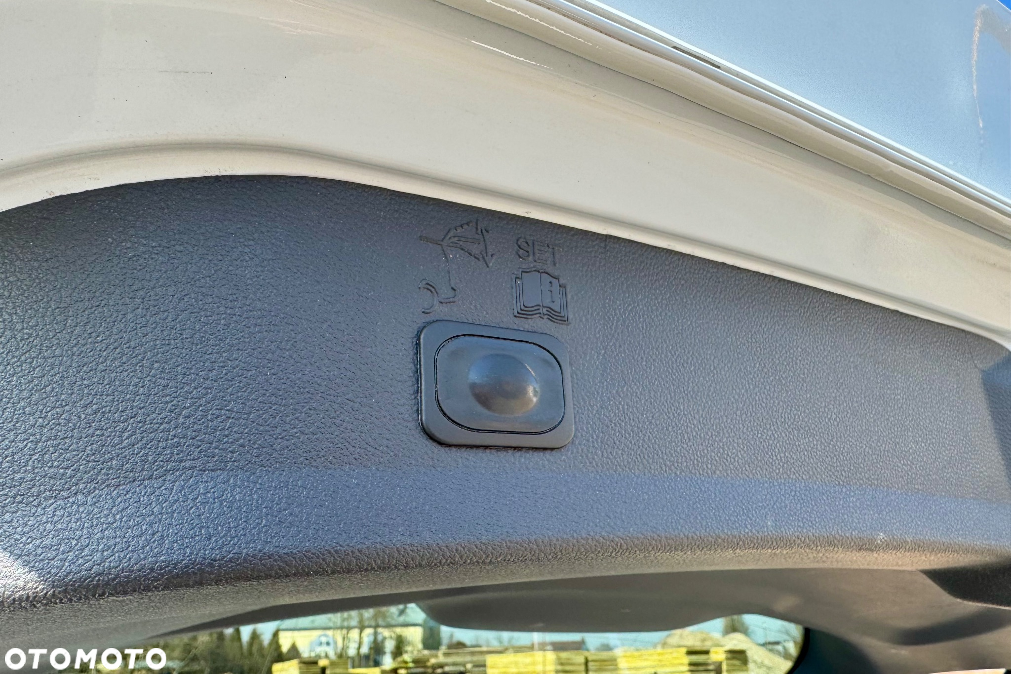 Ford Kuga - 30