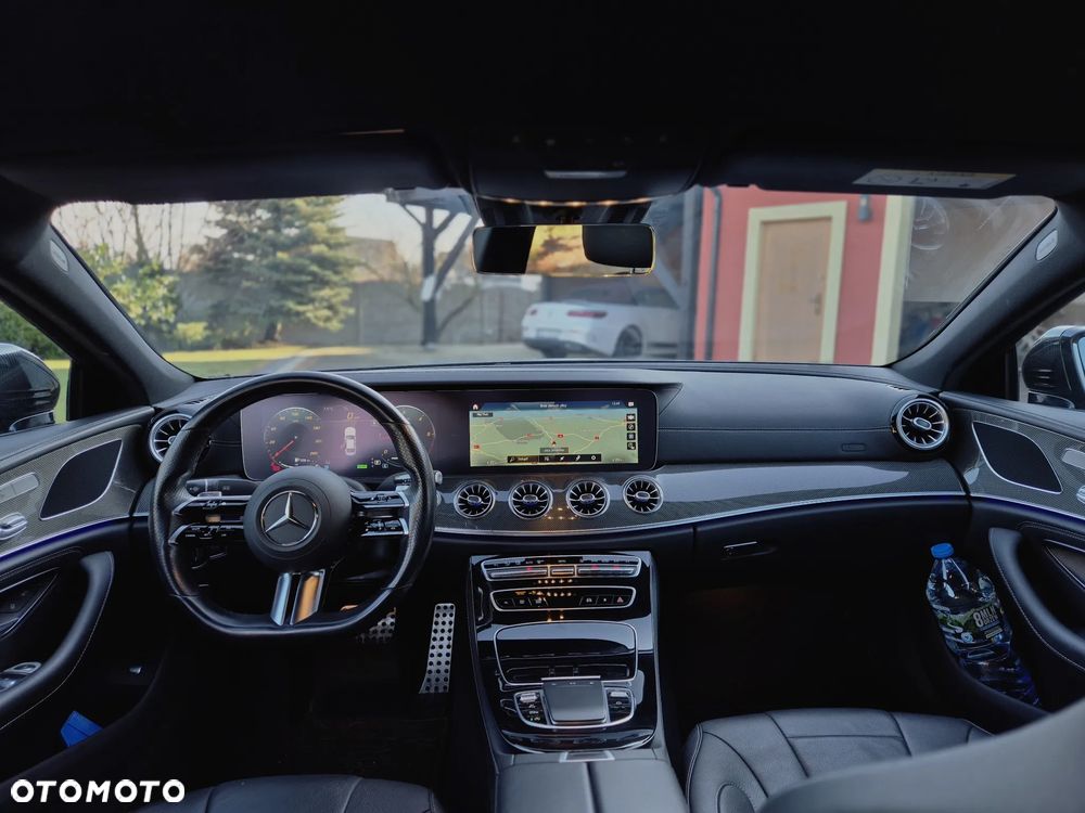 Mercedes-Benz CLS 300 d 4-Matic AMG - 14