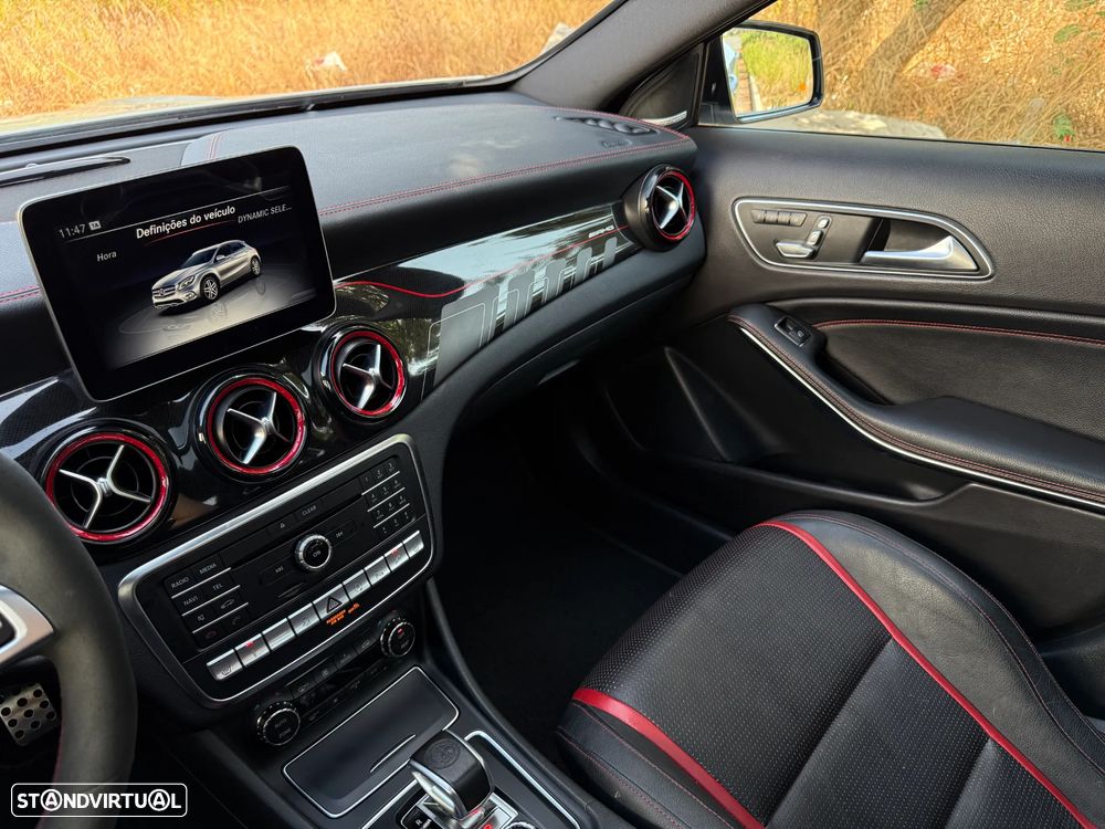 Mercedes-Benz GLA 45 AMG 4-Matic - 17