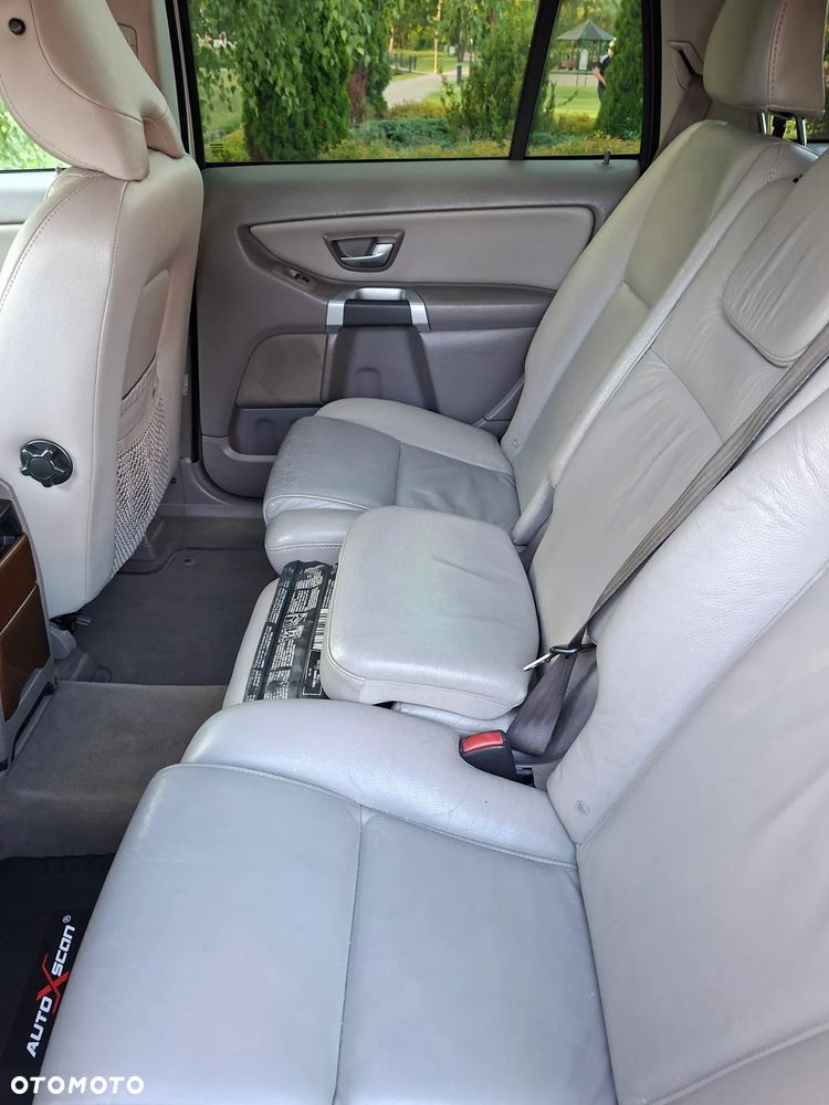 Volvo XC 90 D5 Momentum - 16
