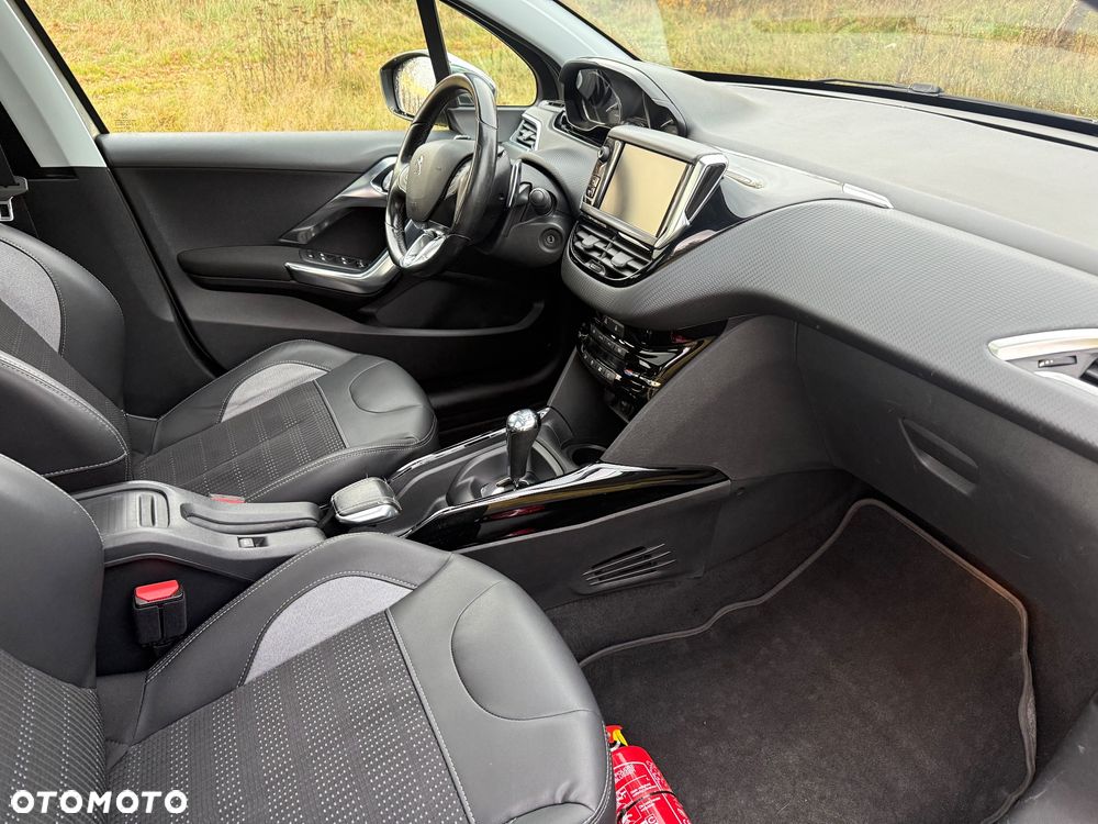 Peugeot 2008 82 e-VTI ETG5 Allure - 8