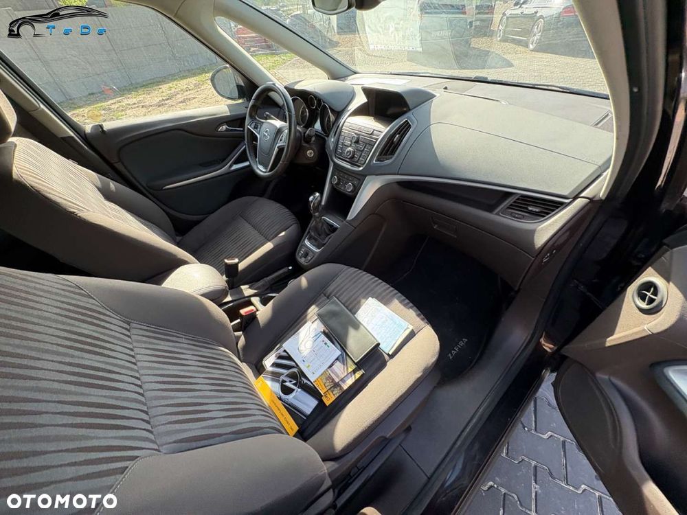 Opel Zafira 1.4 T Cosmo EcoFLEX S&S - 28