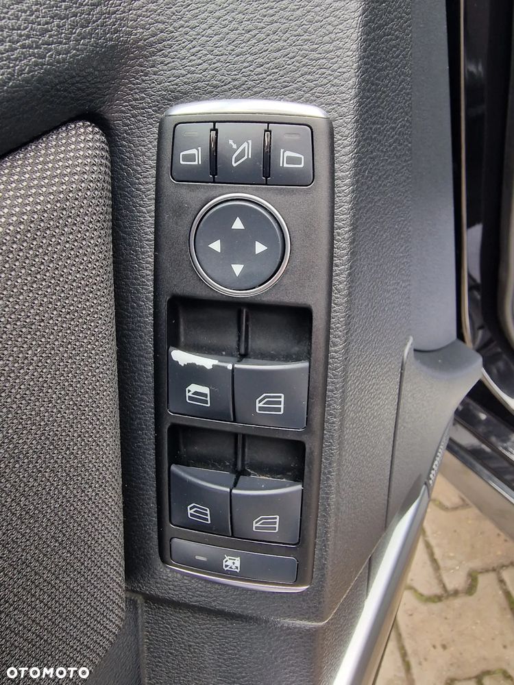 Mercedes-Benz GLK 220 CDI 4Matic (BlueEFFICIENCY) 7G-TRONIC - 28