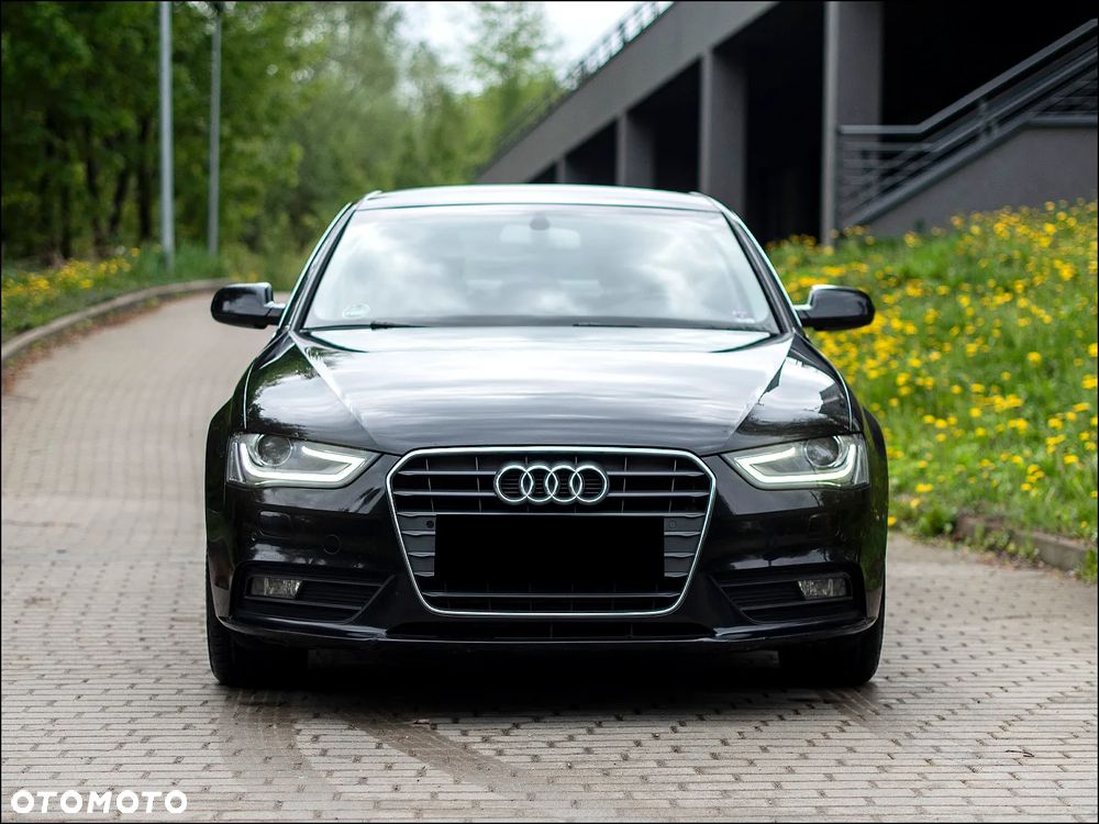 Audi A4 Limousine - 2