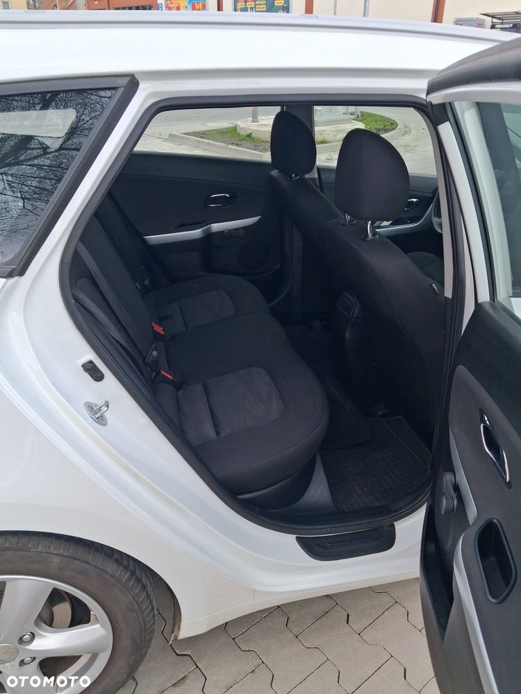 Kia Ceed 1.6 CRDi L - 11