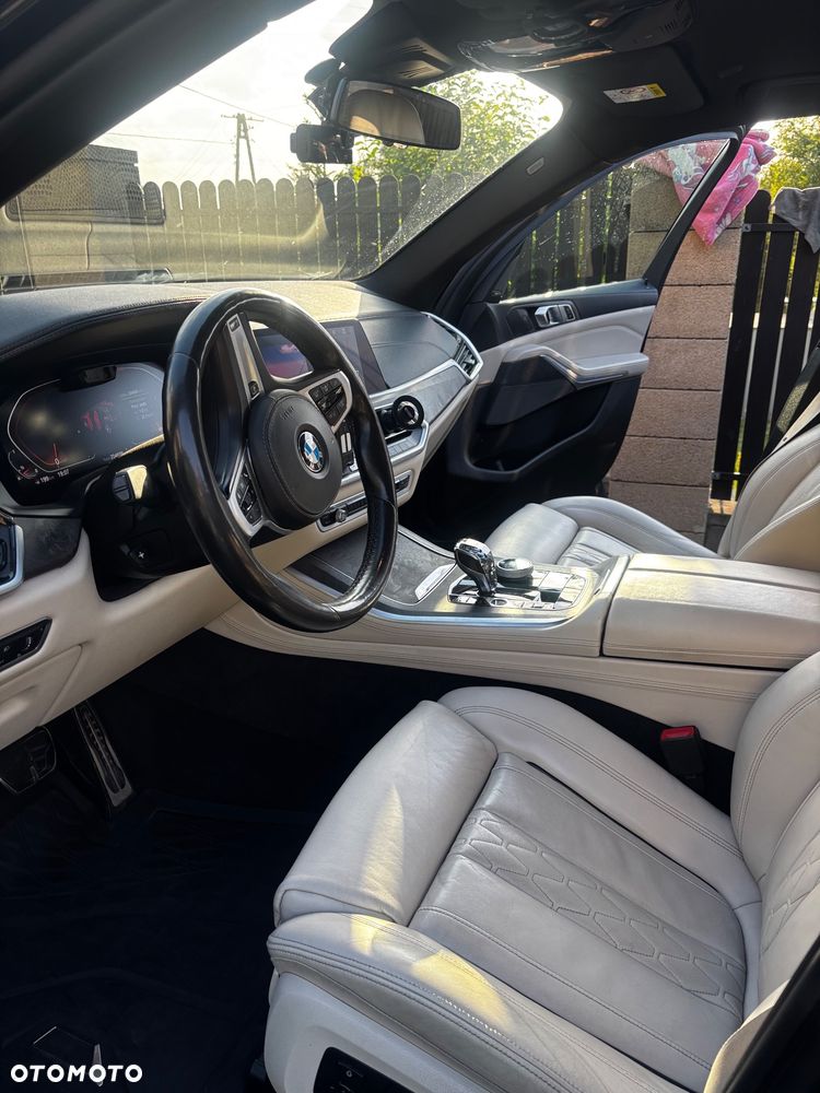 BMW X5 xDrive40i - 14