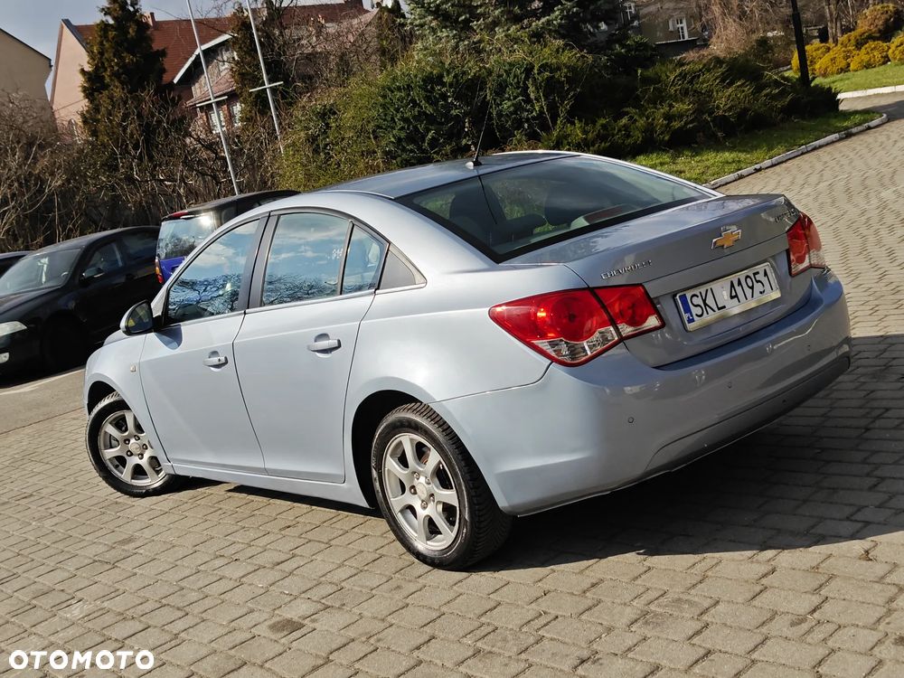Chevrolet Cruze 2.0 LS - 2